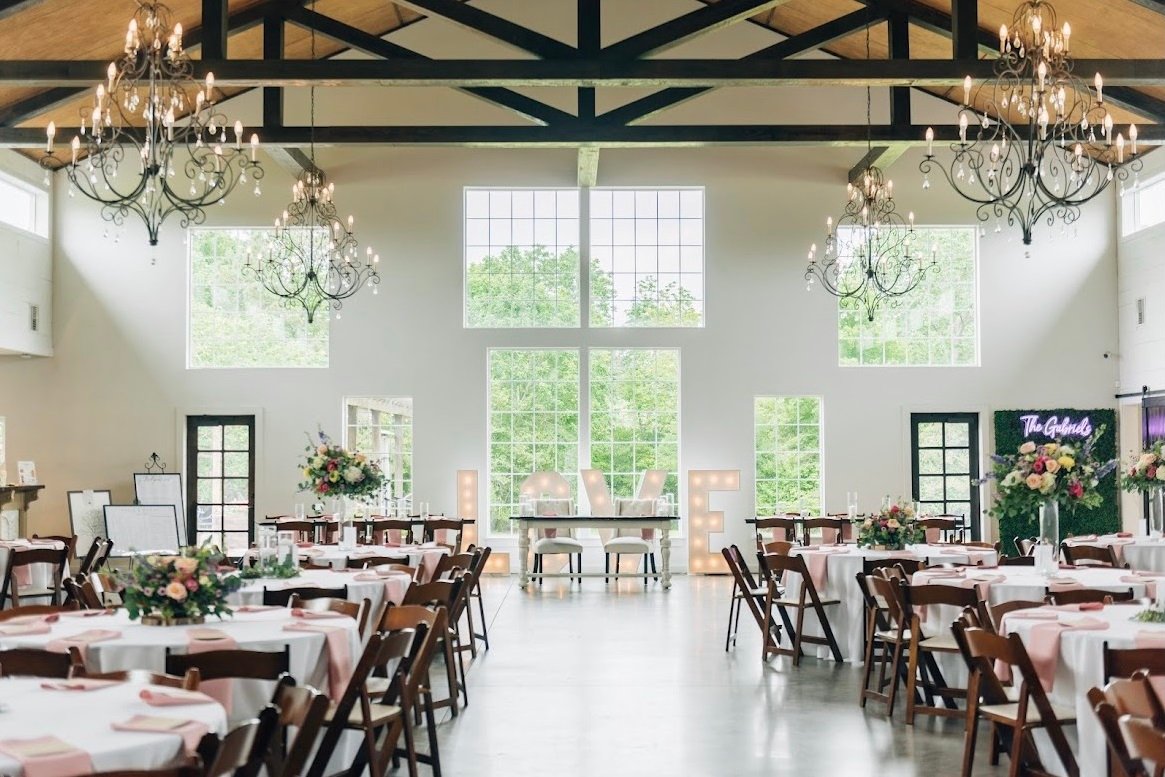 Houston area wedding venue banquet chandeliers
