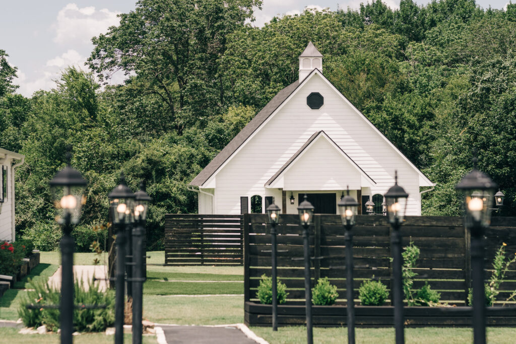 Houston area wedding venue lamp posts and chapel